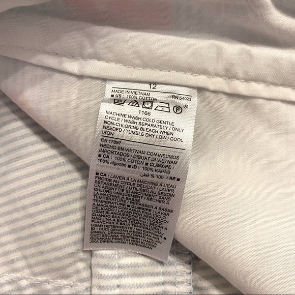 Old Navy Everyday Shorts - Picture 4 of 4